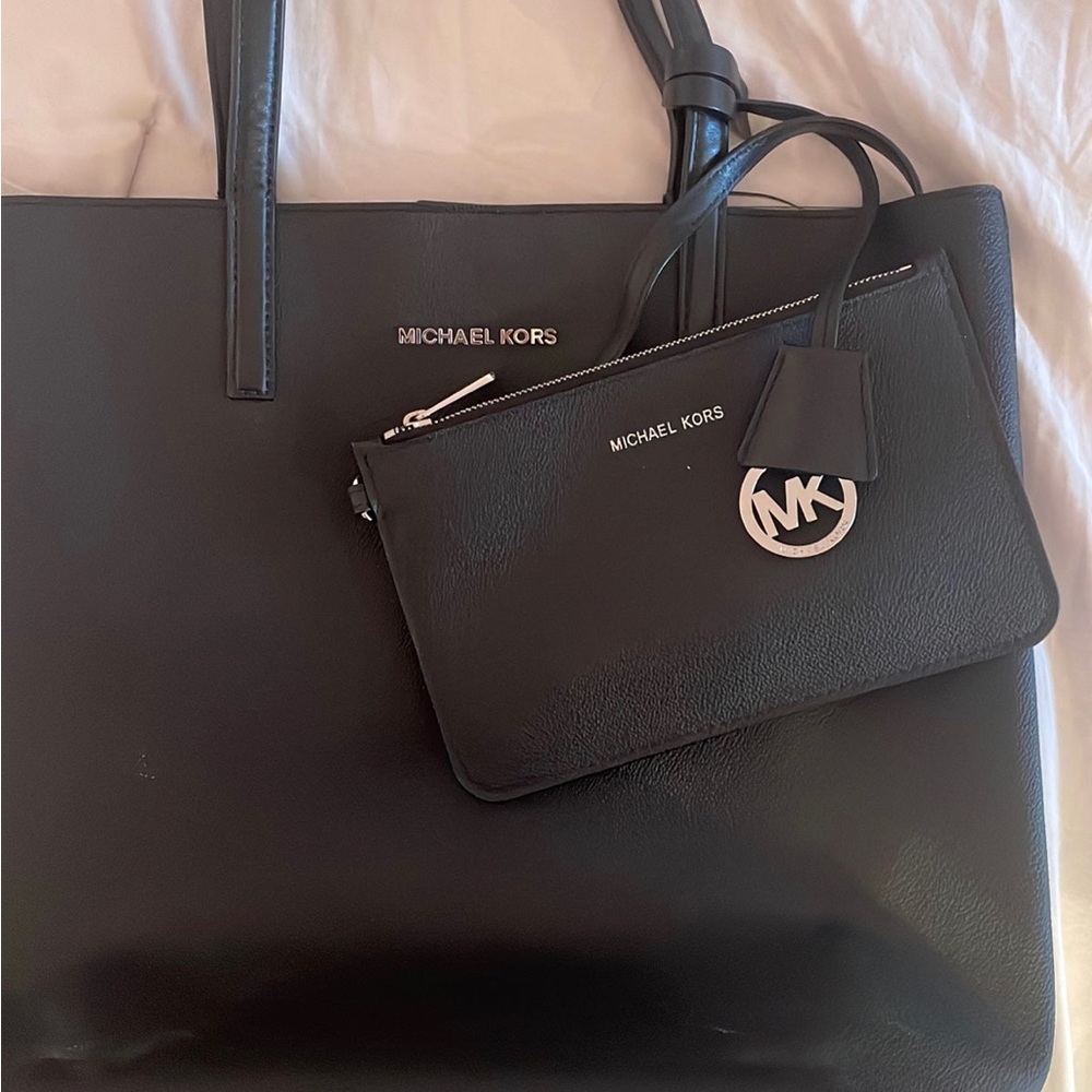 Michael Kors Tote Bag with Keychain Wallet